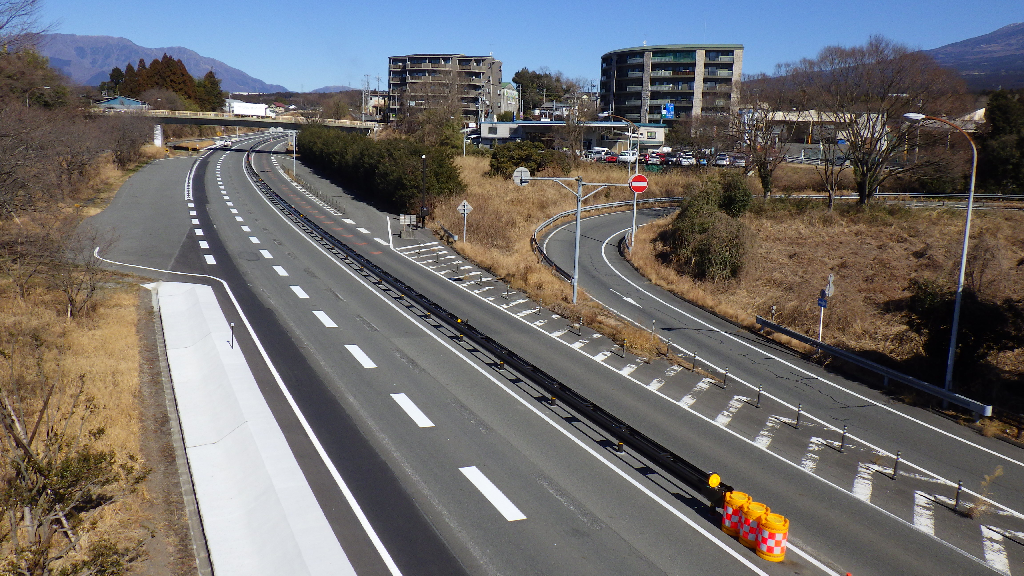 道路中央分離帯とは _ 中央分離帯 構造図 – SEBEN